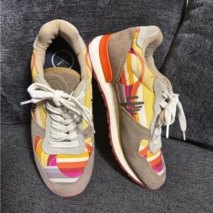 Inkkas Jogger Green Beige Cactus Print Running Shoes Women’s Size 6